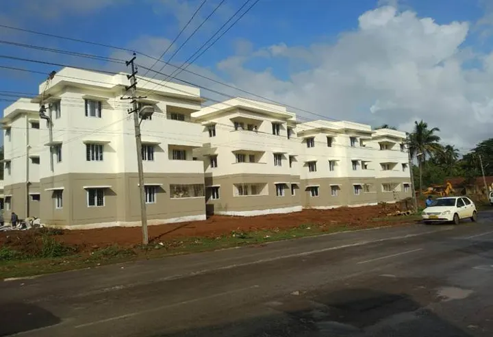 Sirsi 24 Pc And 2 Si Quarters — Astrapia project photograph 306