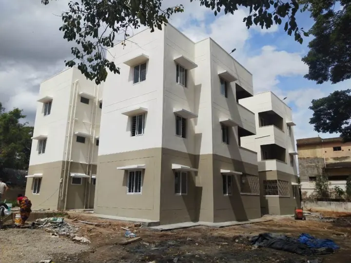 Sira 12 Pc Qtrs — Astrapia project photograph 305