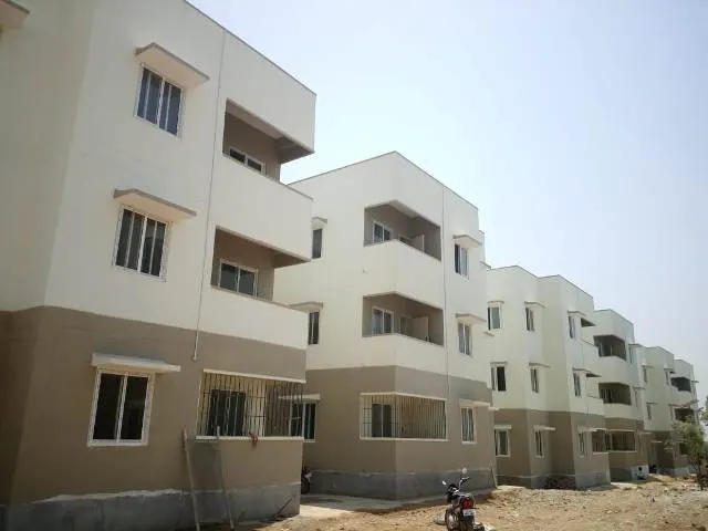 Yadgir 96 Pc And 8 Si Qtrs — Astrapia project photograph 792